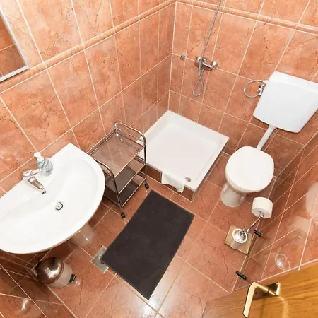 Brmarin -a3 - #73640 Apartment Brela